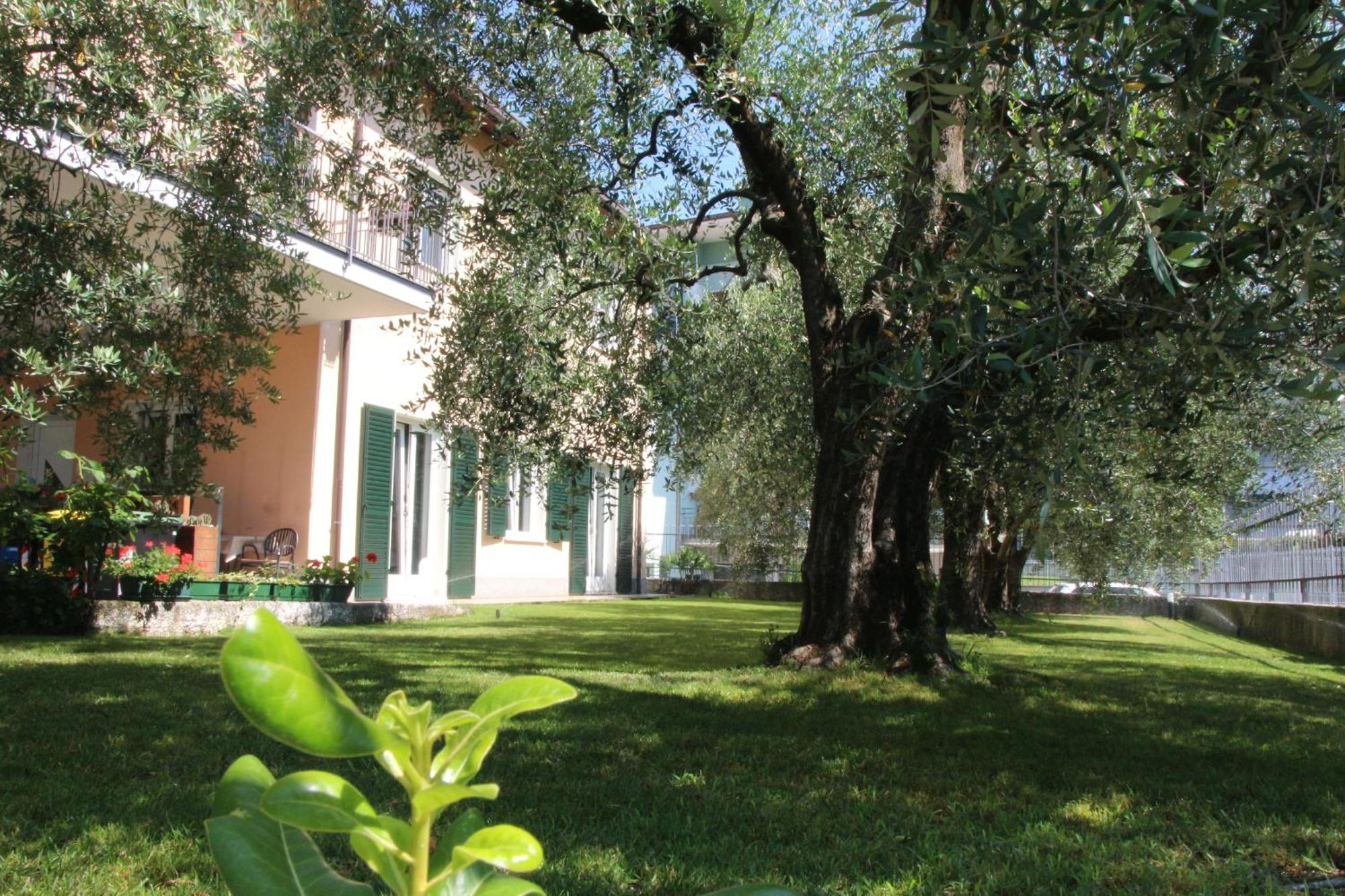 B&B Casa Wanda Since 1999 Riva del Garda Esterno foto