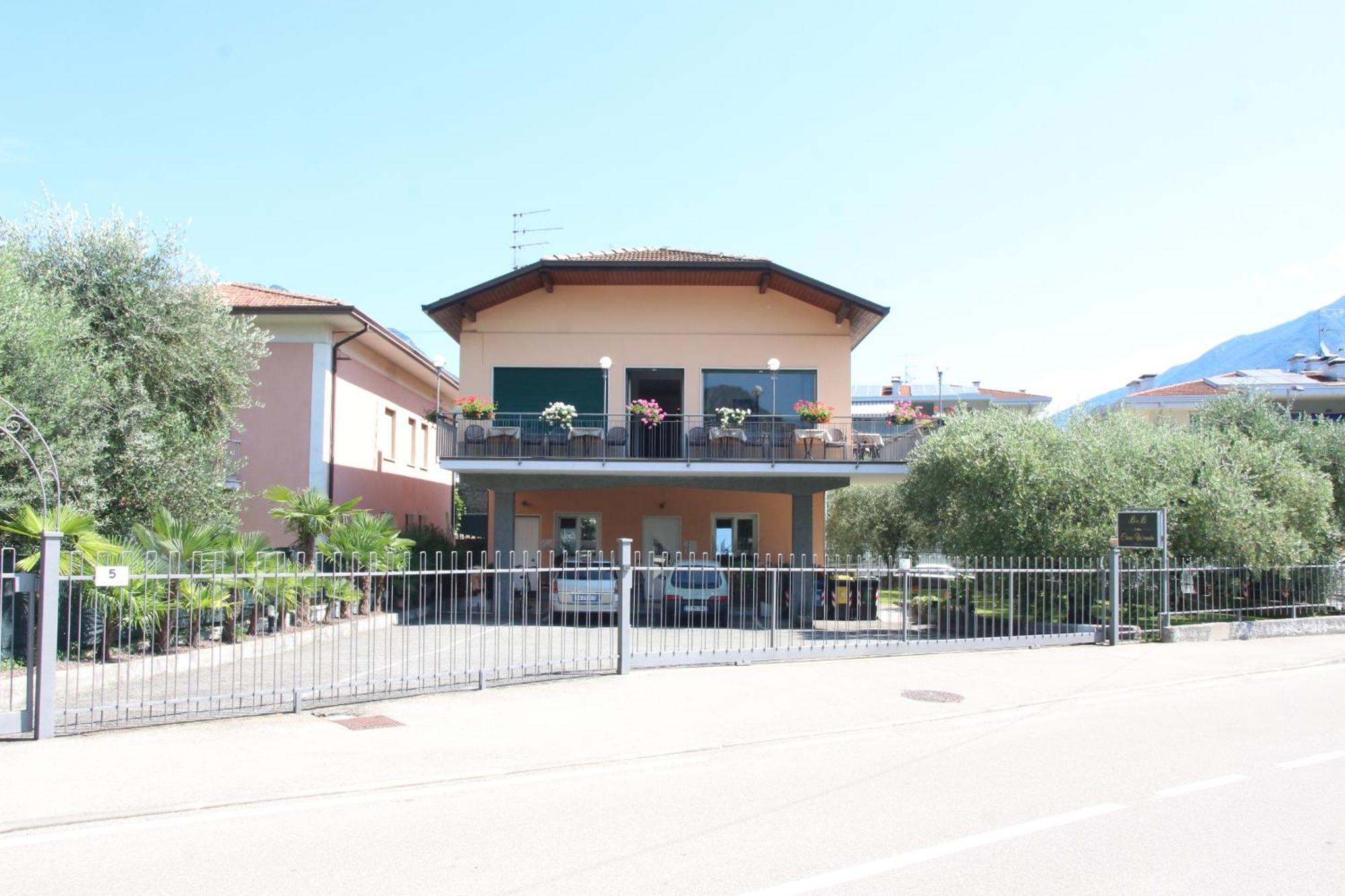 B&B Casa Wanda Since 1999 Riva del Garda Esterno foto