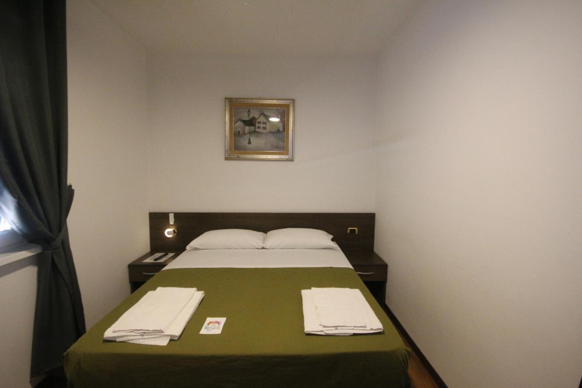 B&B Casa Wanda Since 1999 Riva del Garda Esterno foto