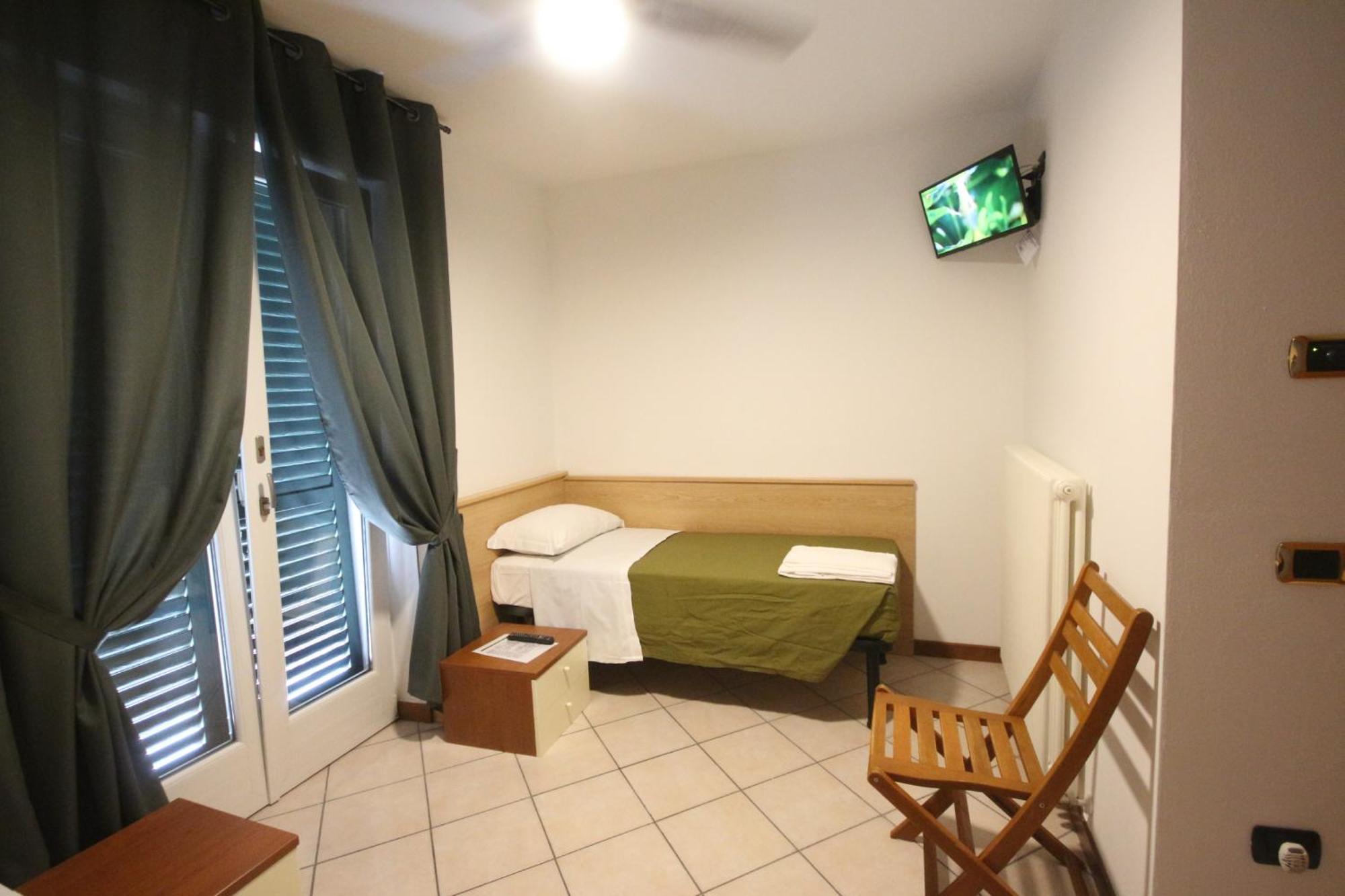 B&B Casa Wanda Since 1999 Riva del Garda Esterno foto