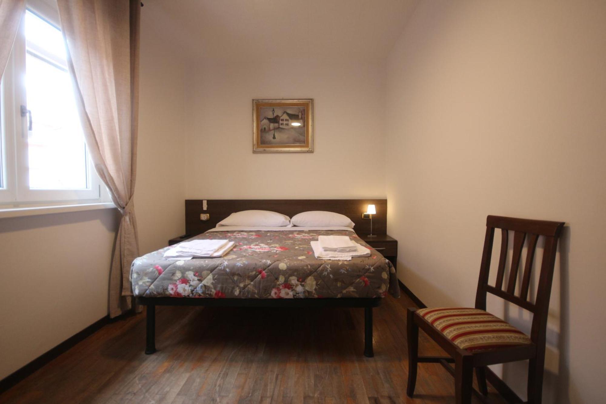 B&B Casa Wanda Since 1999 Riva del Garda Camera foto