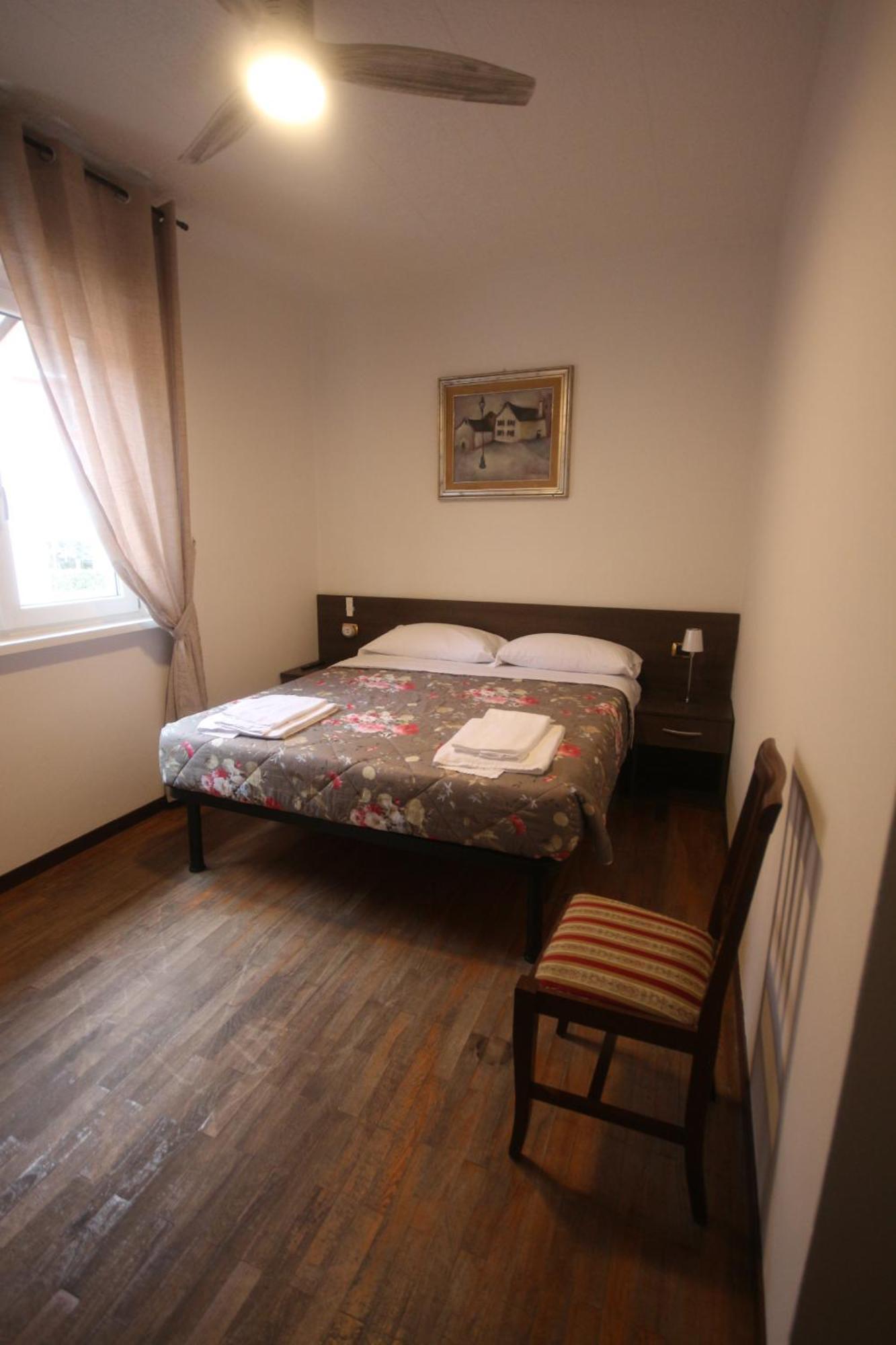 B&B Casa Wanda Since 1999 Riva del Garda Camera foto