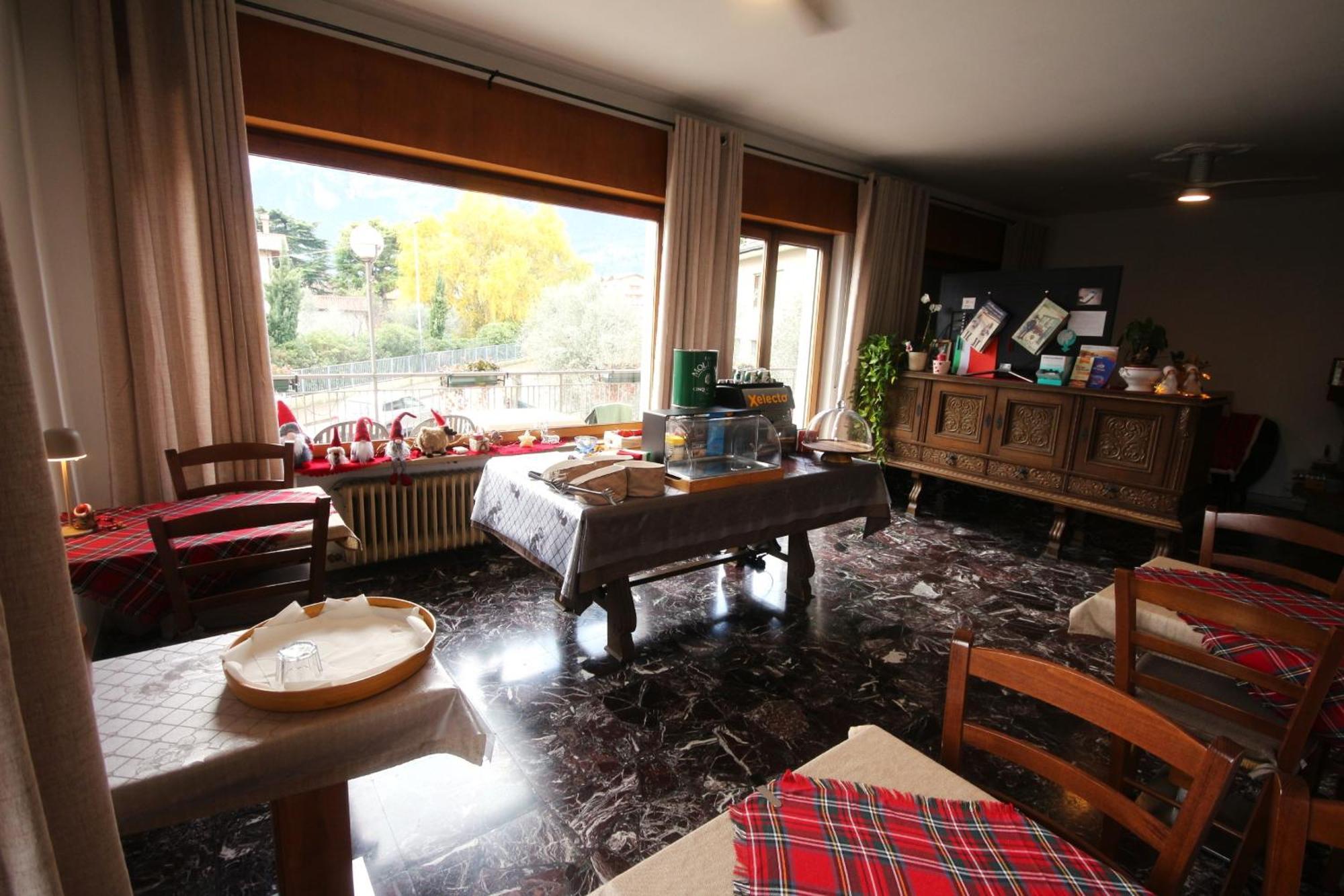 B&B Casa Wanda Since 1999 Riva del Garda Esterno foto